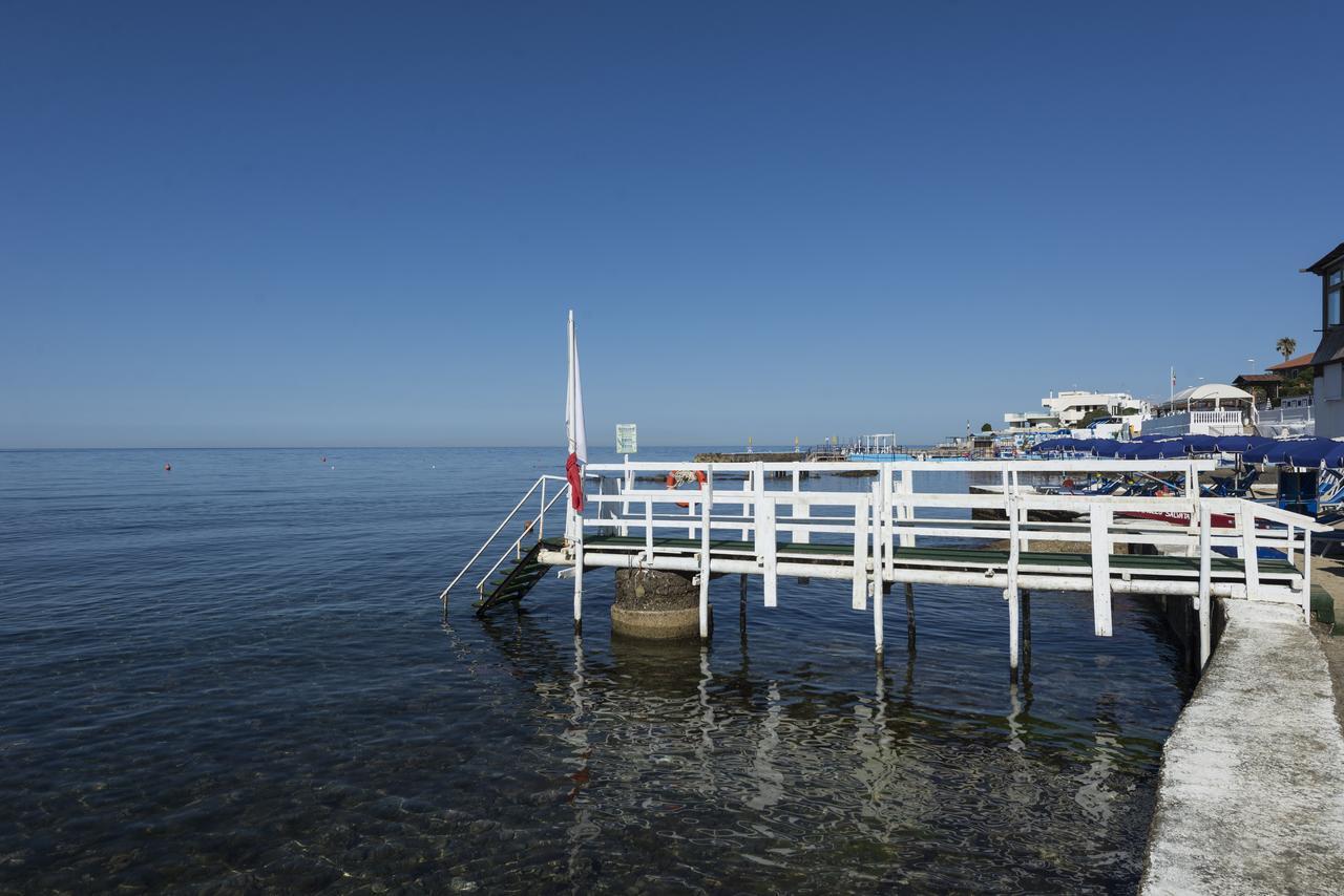 Villino Emanuele Panzió Santa Marinella Kültér fotó